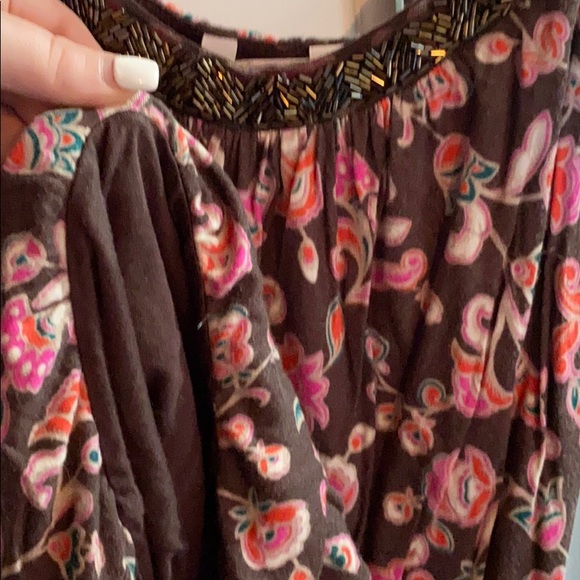 🌺 3/$15 Floral Brown Tank with Sequins - Picture 3 of 3